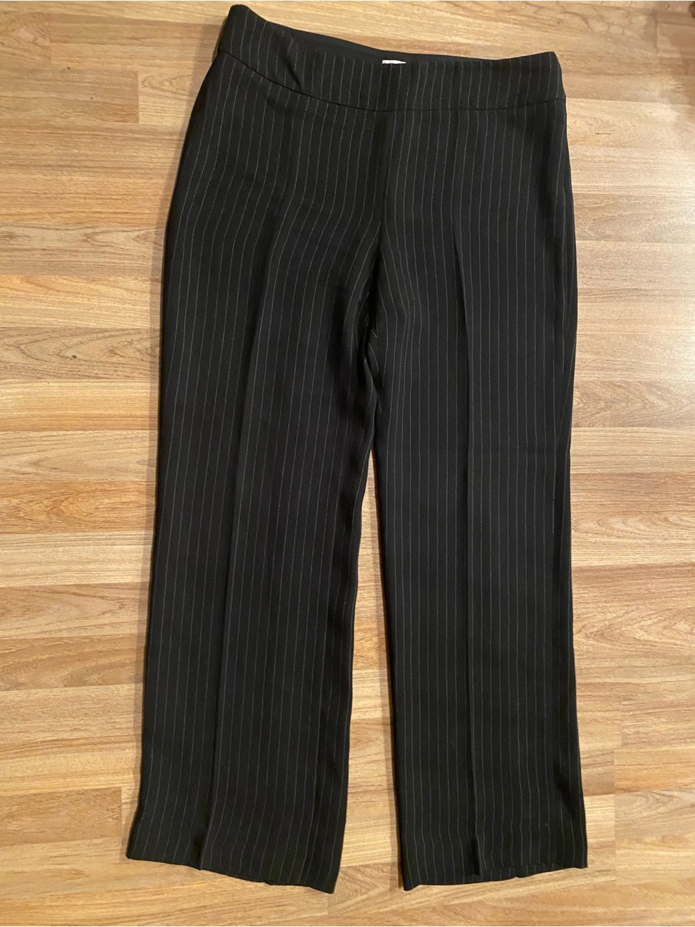 Armani Collezioni Women’s  Black Pinstripe Dress Pants Size 12